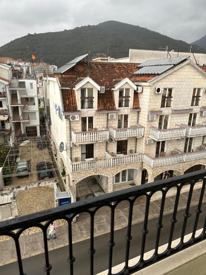 Saly Apart Μπούντβα Εξωτερικό φωτογραφία